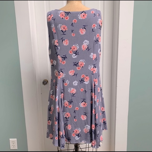 TORRID FLORAL PRINT LACE UP CRINKLE GAUZE LOOSE FIT TRAPEZE SUMMER DRESS SIZE 2 - Picture 5 of 8
